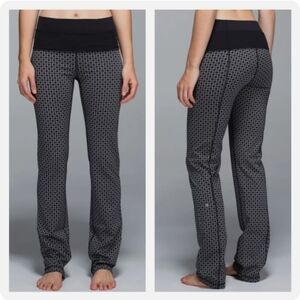 Lululemon black & silver straight up pants